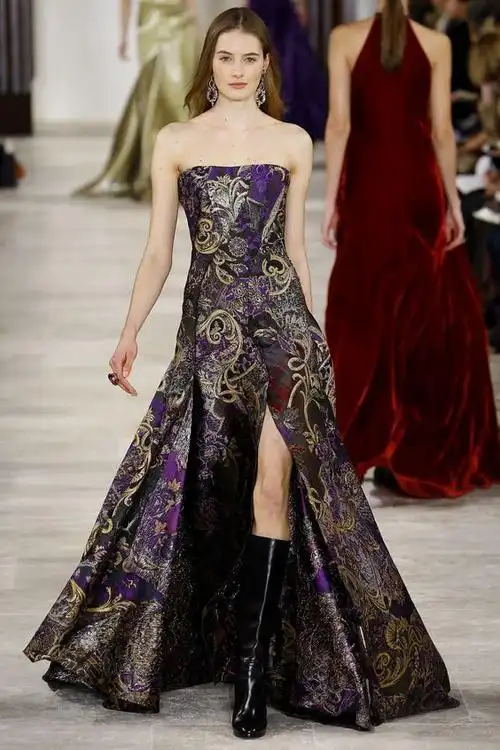 荷兰第一美女 长腿仙女颜成最受欢迎的维密超模|超模|维密|长腿|走秀