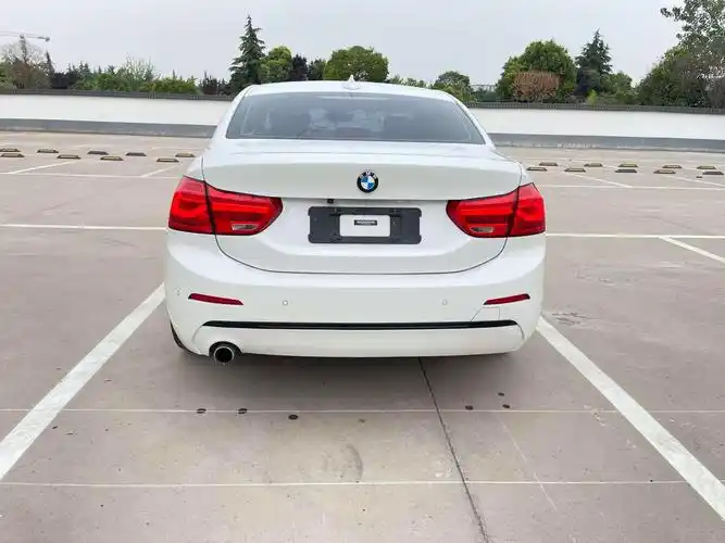 [太阳]最新到店 [庆祝]宝马1系17款118i运动版本