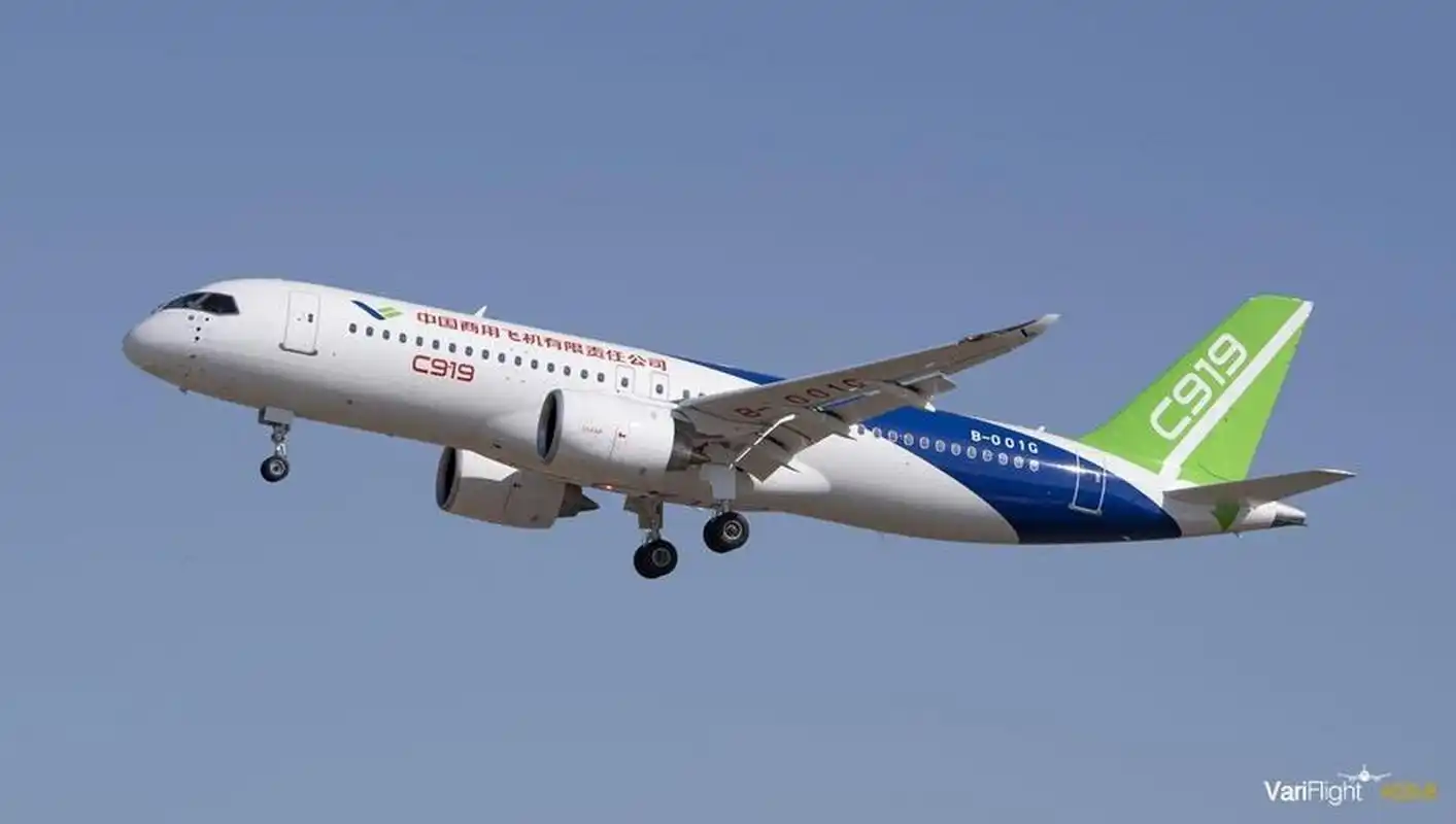 国产大型客机c919正式商运