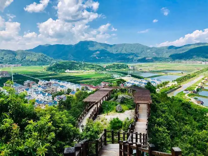 台州三门一日游,龙头山摄行基地,山上360度全方位观景,美丽的渔村和万