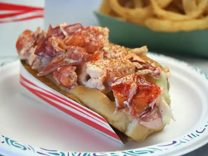 lobster roll at browns lobster pound in seabrook, nh