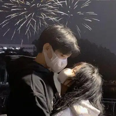 高冷抖音最潮情侣头像两张图片 唯美情侣真人高清微信头像图片大_情侣