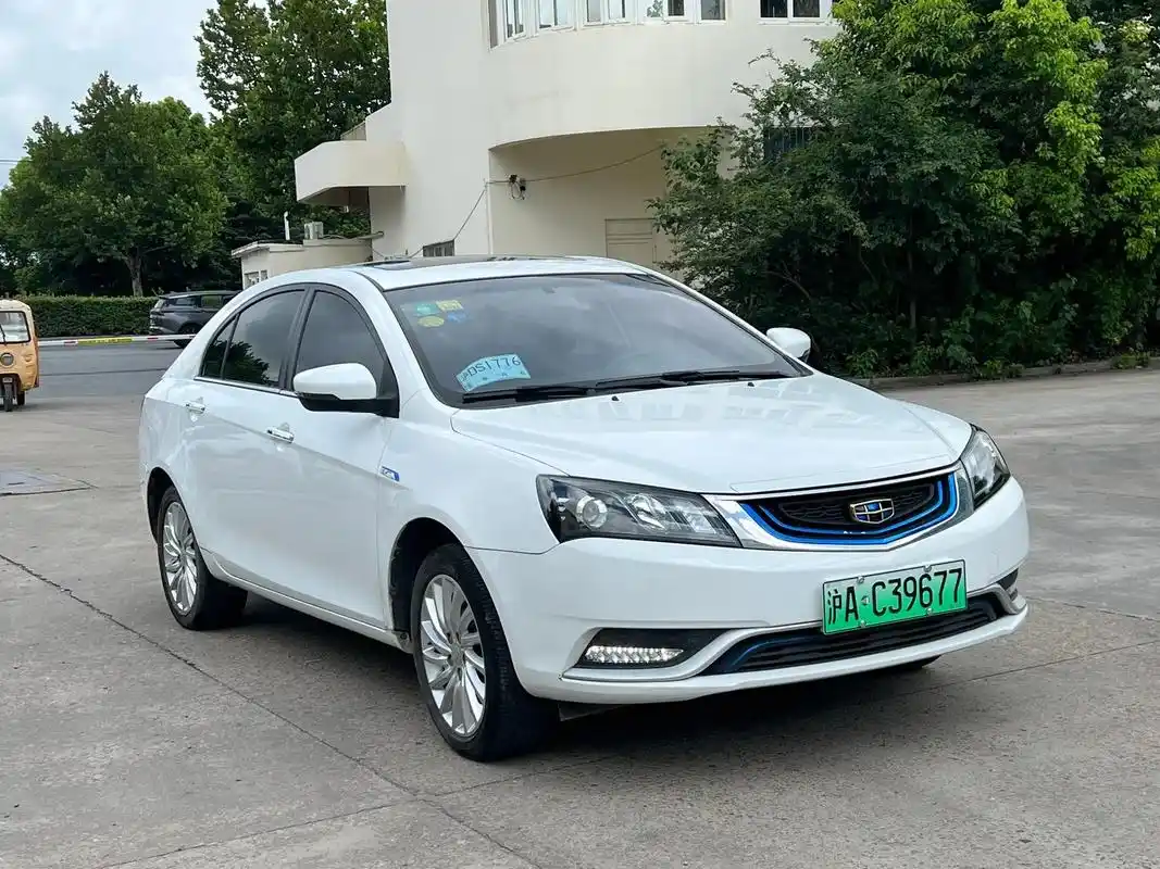 车型:吉利帝豪ev(续航253) 车牌:沪c39677 公里 - 抖音