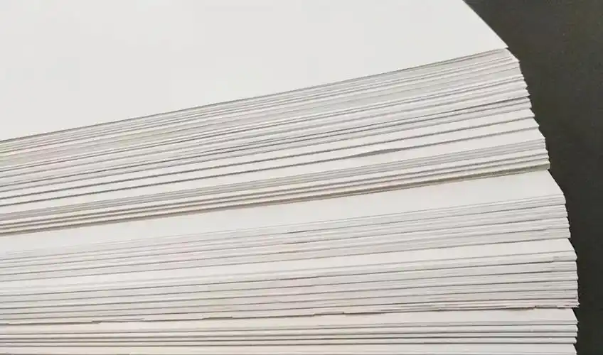 250克铜版纸每100张厚度是23毫米.