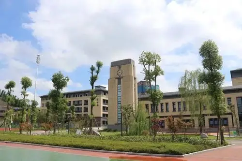 校长请你退后半步