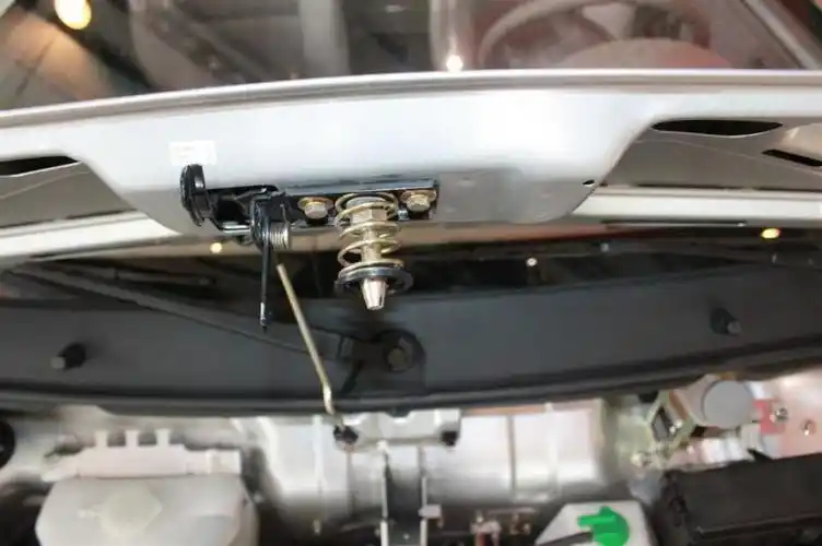 哈飞汽车 哈飞骏意 2010款 hfj6400a4c 手动 标准型(铝轮)