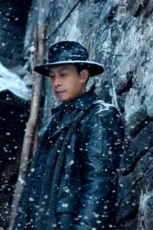 《悬崖之上》单日票房逆袭《你的婚礼》,这部片强在哪?