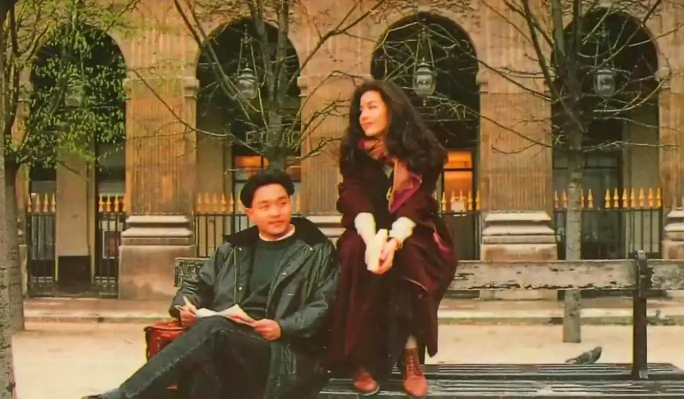 1989年,张国荣和钟楚红在巴黎街头巷尾留下的珍贵合影,怀念青春!