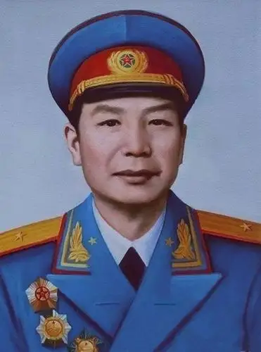 他是长征中的军医,健在唯一红军博士,是新中国的开国将军,现103岁