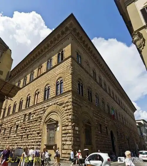 佛罗伦萨美第奇府邸米开罗佐的代表建筑