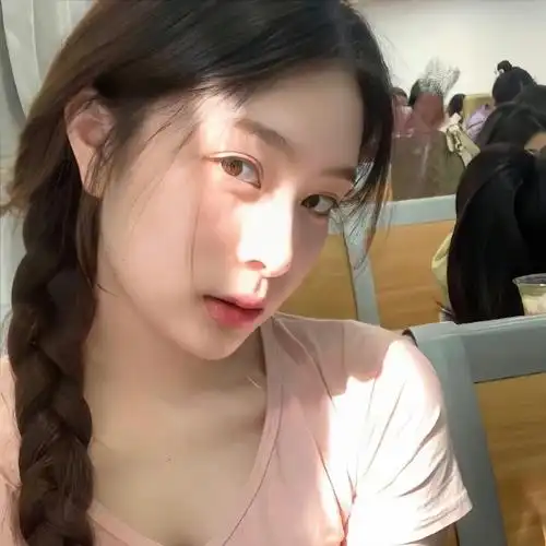 【搞怪女头可爱女生头像春夏活力氛围感美女 微信qq头像无水印!