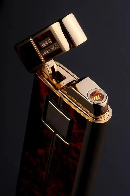 折222网 配饰 品牌打火机及配件 > 虎牌打火机 触摸式充气电子感应