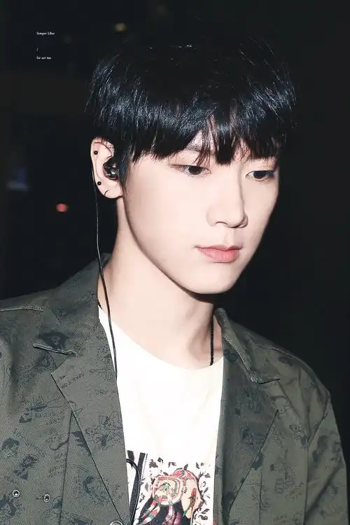 1011李永钦十张照片