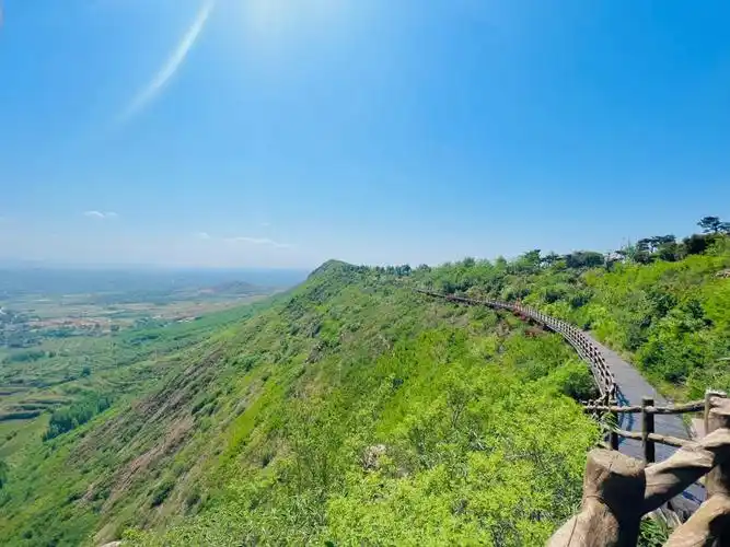 洛阳万安山山顶公园