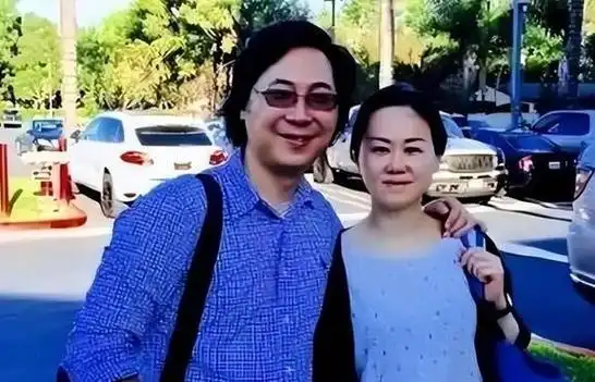 莫华伦:花甲之年"老树开新花",在65岁喜做新郎迎娶娇妻王冰冰