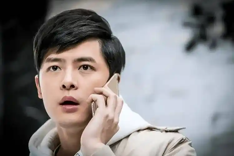 付辛博走红后:每年只拍2部戏,不缺吃穿,不需要赚太多钱太富有_颖儿