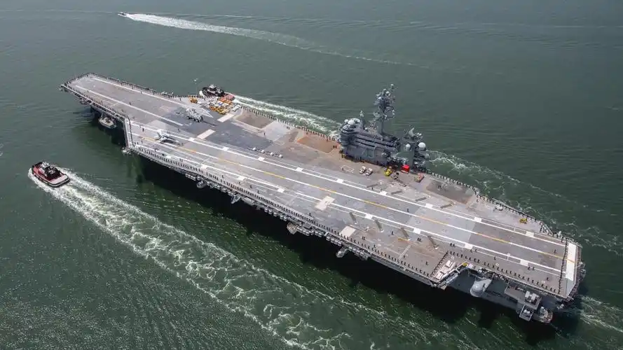 经过6年的维护,美海军"乔治·华盛顿"号航母终于开始海试