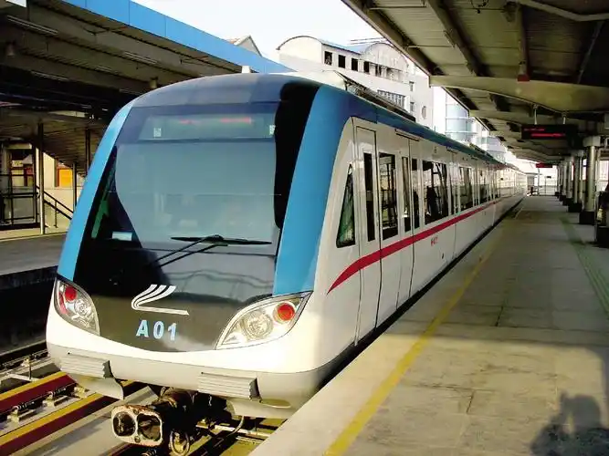 轻轨 地铁 地铁轻轨列车保险金