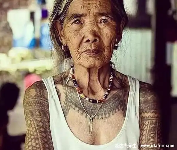 纹身老了后的恶心图片,其实纹过的人并不后悔