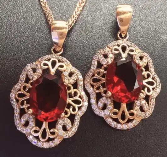 俄罗斯红宝石能买吗