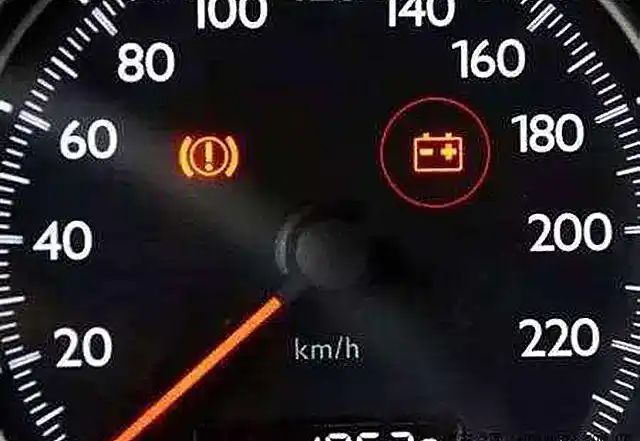 车上这10个灯亮,一定要马上停车检查!
