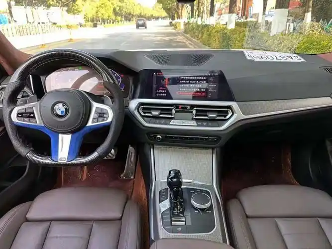 宝马 宝马3系  2020款 320i 运动套装图片