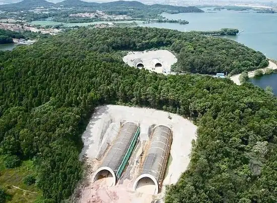 武汉全国最长城中湖隧道铺上十里长盖防水压防渗漏