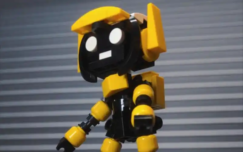 「爱死机」方脸背包机器人的积木拼搭「乐高moc」