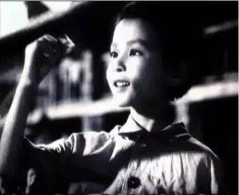 渣滓洞监狱旧址 在谈到小萝卜头的时候,于老师说 ,"