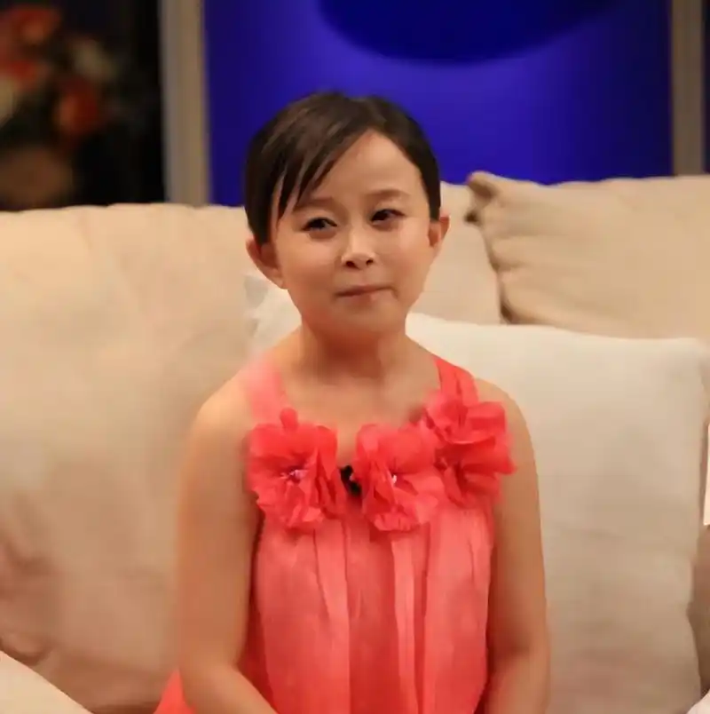 回顾朱洁:身高不到1米3,却被老公宠成小公主,不敢生孩子成遗憾