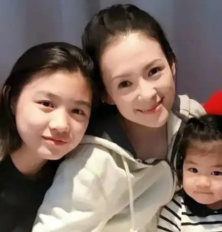 原创汪峰女儿留学归来发文感谢前继母章子怡是她让我感受到了家的温暖