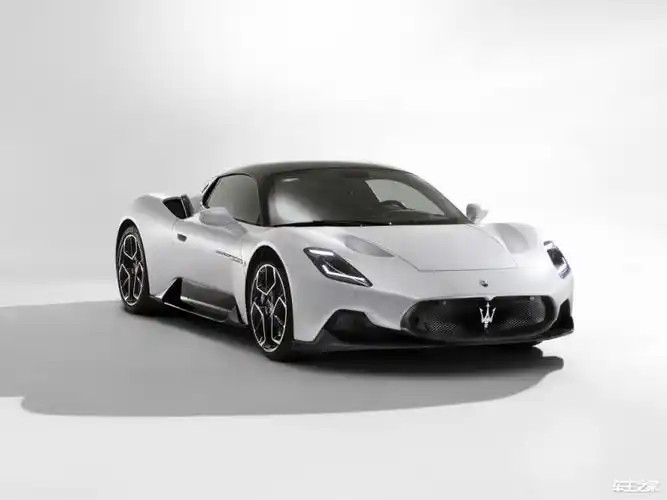 百公里加速仅约3秒 图解玛莎拉蒂全新mc20 cielo敞篷跑车