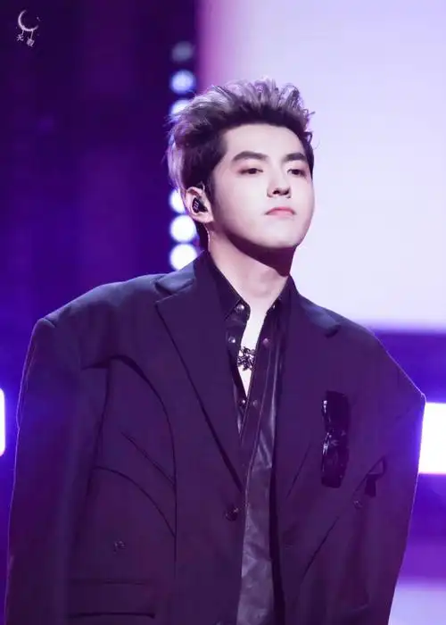 吴亦凡[超话]#|| 0615真心夜一些想和宝贝贴贴的可爱小表情