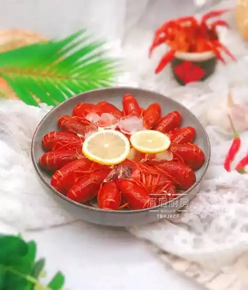 小龙虾界的一股清流,这样的做法仙气十足,一上桌就抢光!
