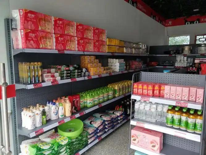 天猫优品服务站 日用百货现货体验区