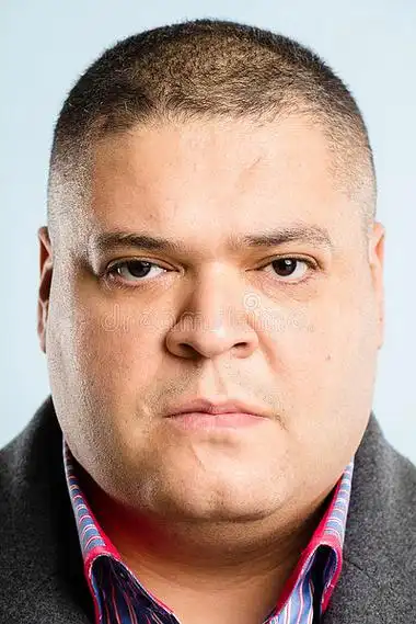 严肃人物肖像真人高清蓝色背景