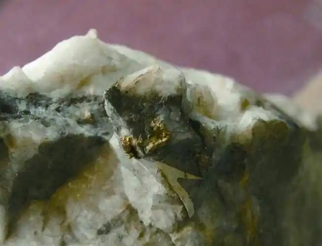 "狗头金"不简单的金疙瘩_黄金_自然界_石英