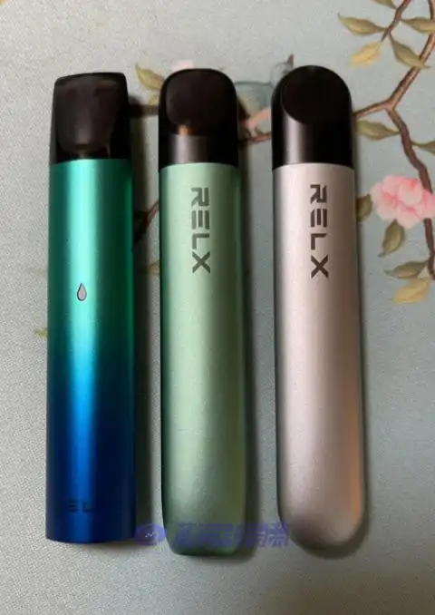 悦刻新品幻影开箱评测