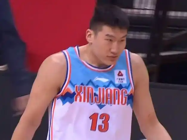 阿不都27115李炎哲1614助力新疆客场轻取青岛青年军