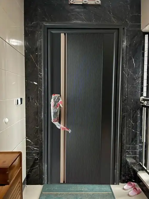 装修日常  #入户门  #大理石入户门大家有下大理石门套吗71逛了