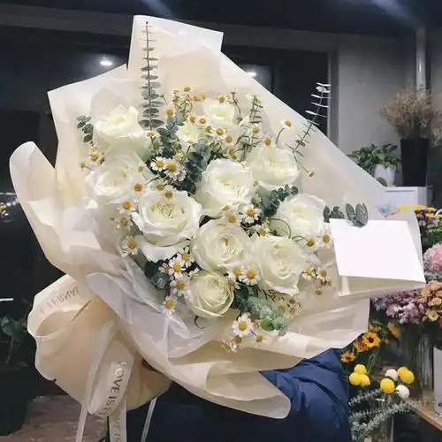 一束白玫瑰代表什么意思 有关白玫瑰的真实含义(2) - 花语大全 - 绿植