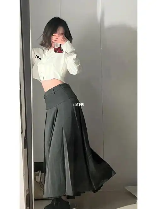 好看的冬装不抗冻  #笔记灵感肩宽37 腰围65 胯宽86半身裙里还穿了