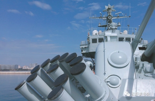 在威海带你云游退役110大连号导弹驱逐舰