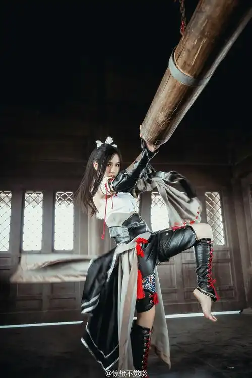 剑网三cos丐帮成女出处见水印