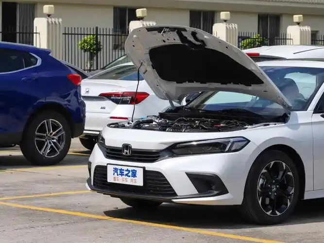 东风本田 思域 2022款 240turbo cvt燃动版