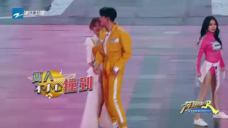 黄旭熙宋雨琦表演失误超自责,反应暴露专业性,baby的话显高情商