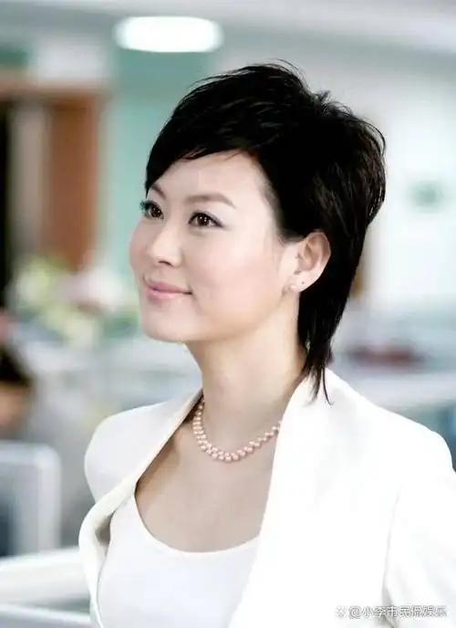 辽宁电视台主持人金霞去哪儿了?