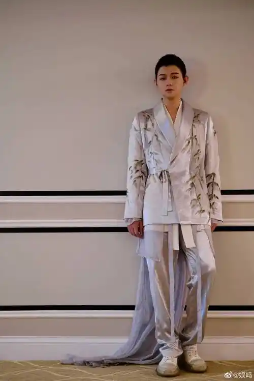 霍尊粉丝的心路历程