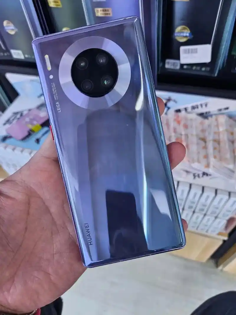 华为mate30pro 5g 8 128g内存 电池90 特 - 抖音