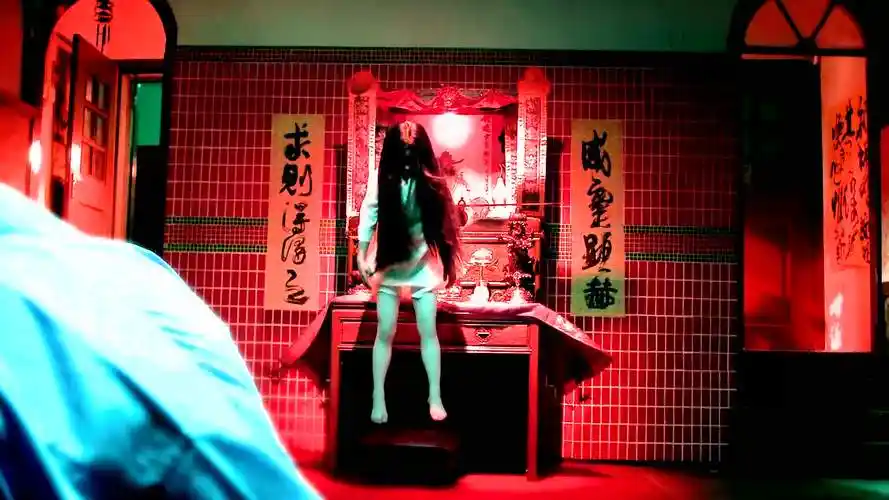 互粉互赞:《恶胎》3_3惊悚恐怖的港式恐怖片,看完头皮发麻!